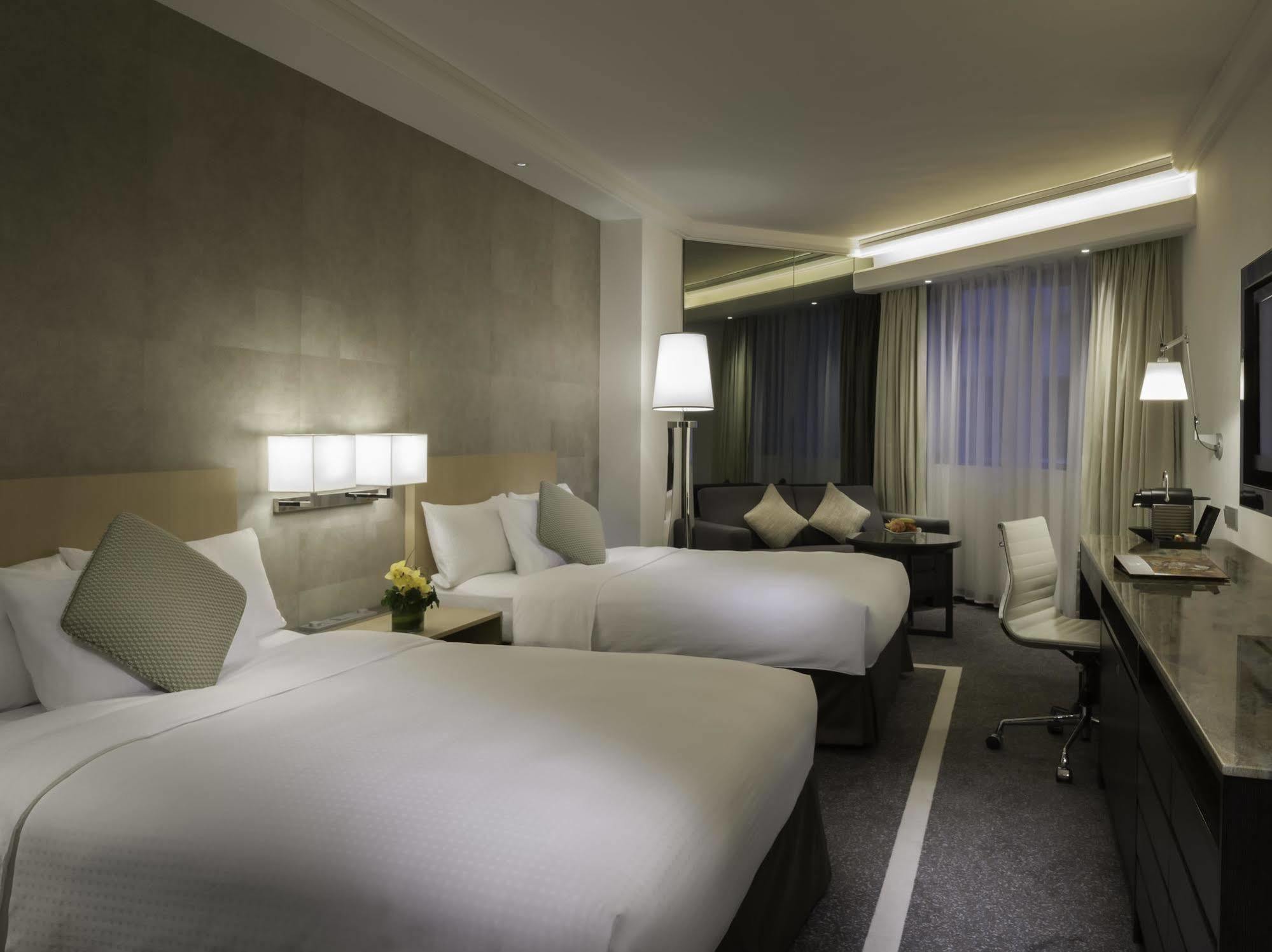 Gateway Hotel, Marco Polo Hotel Hongkong