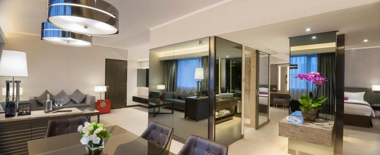 Gateway Hotel, Marco Polo Hotel
